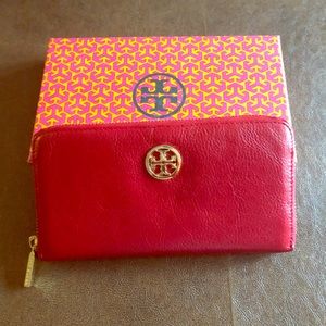 Tory Burch Clayton Zip Continental Wallet